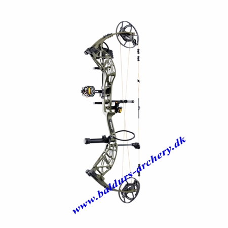 Bear Archery Compound Bow Whitetail INT Package 2025 model